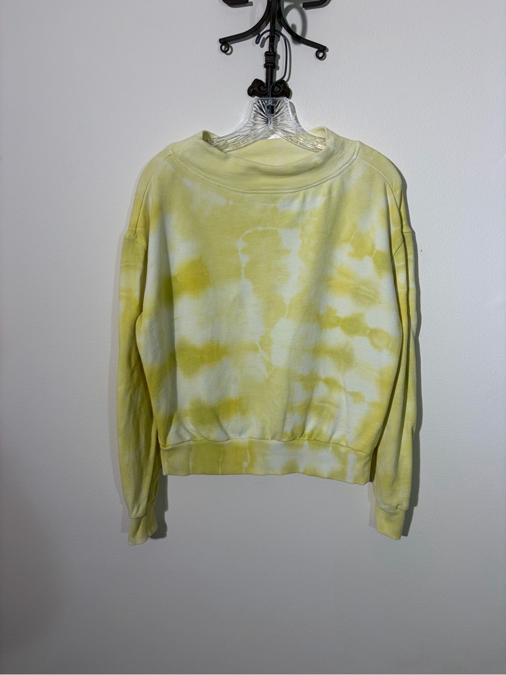 Anthropologie Pilcro Yellow and White Tie-Dye Sweatshirt